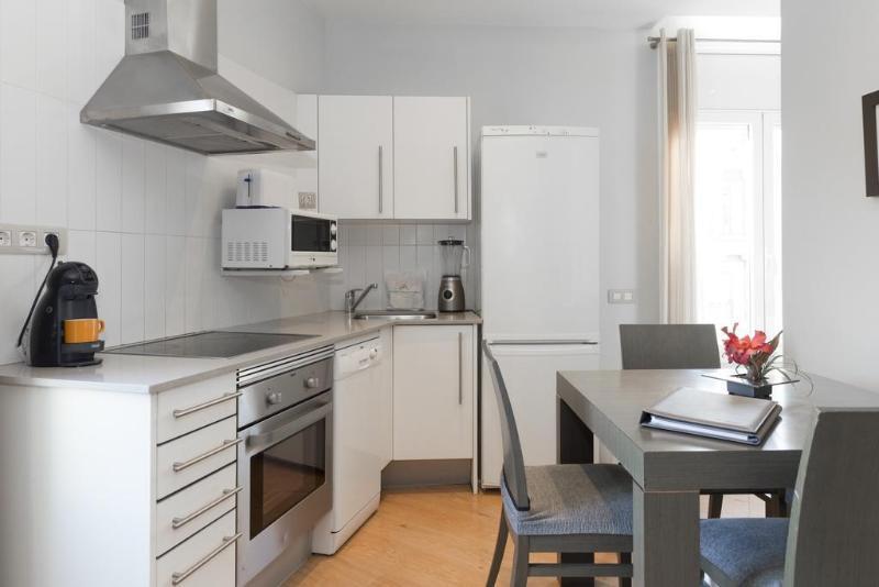 Amister Apartments Barcelona Eksteriør bilde