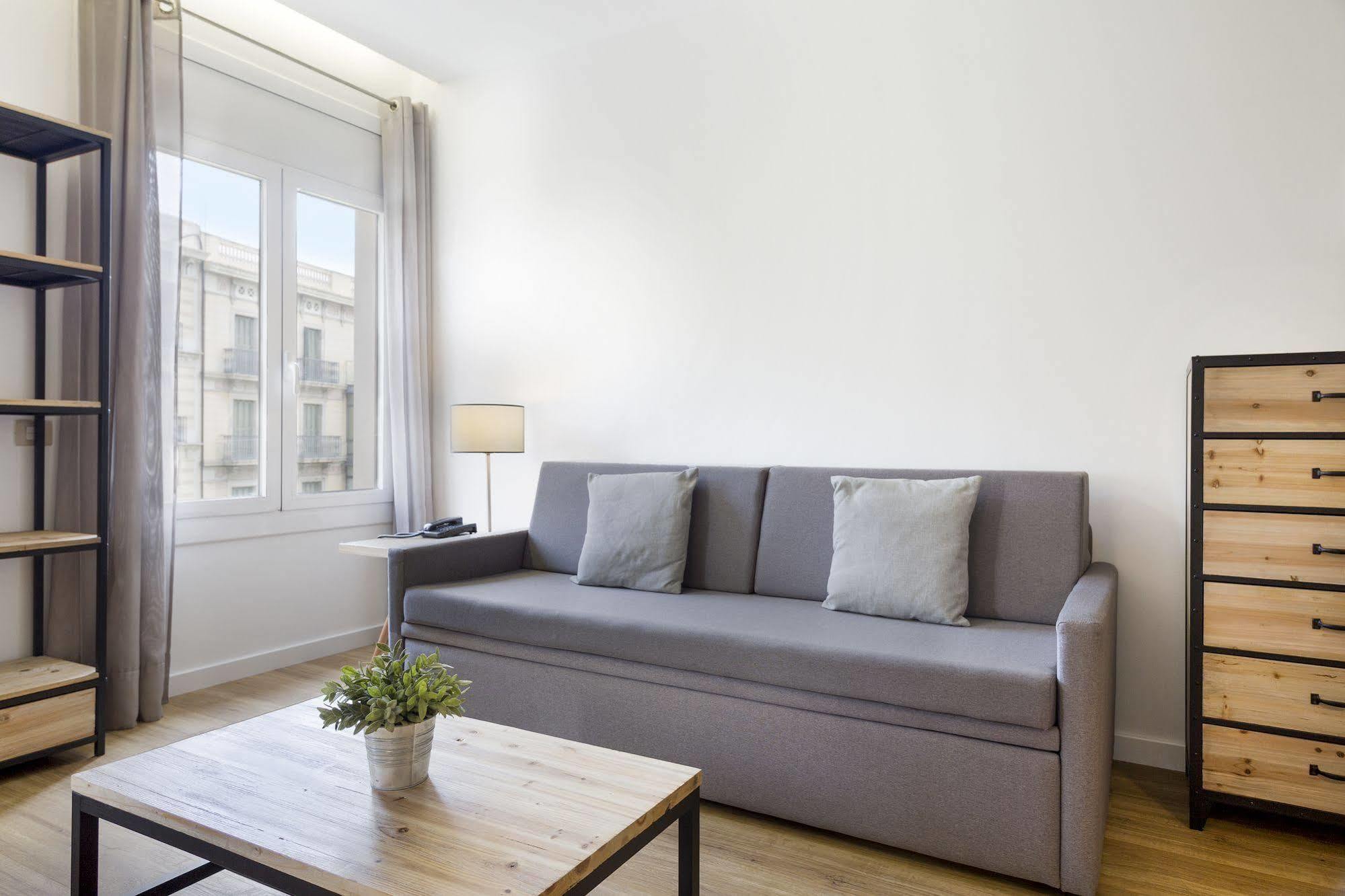 Amister Apartments Barcelona Eksteriør bilde