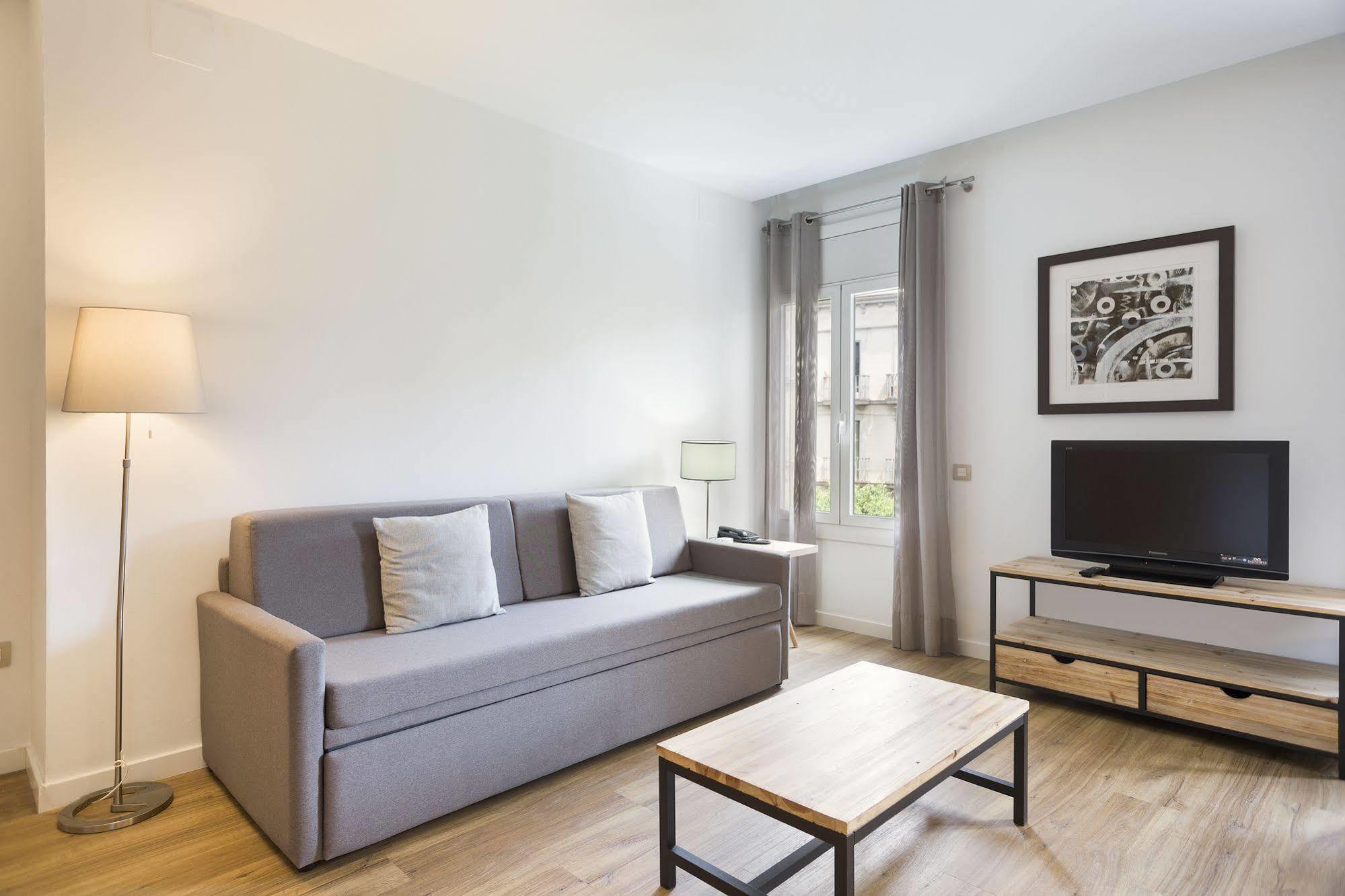 Amister Apartments Barcelona Eksteriør bilde