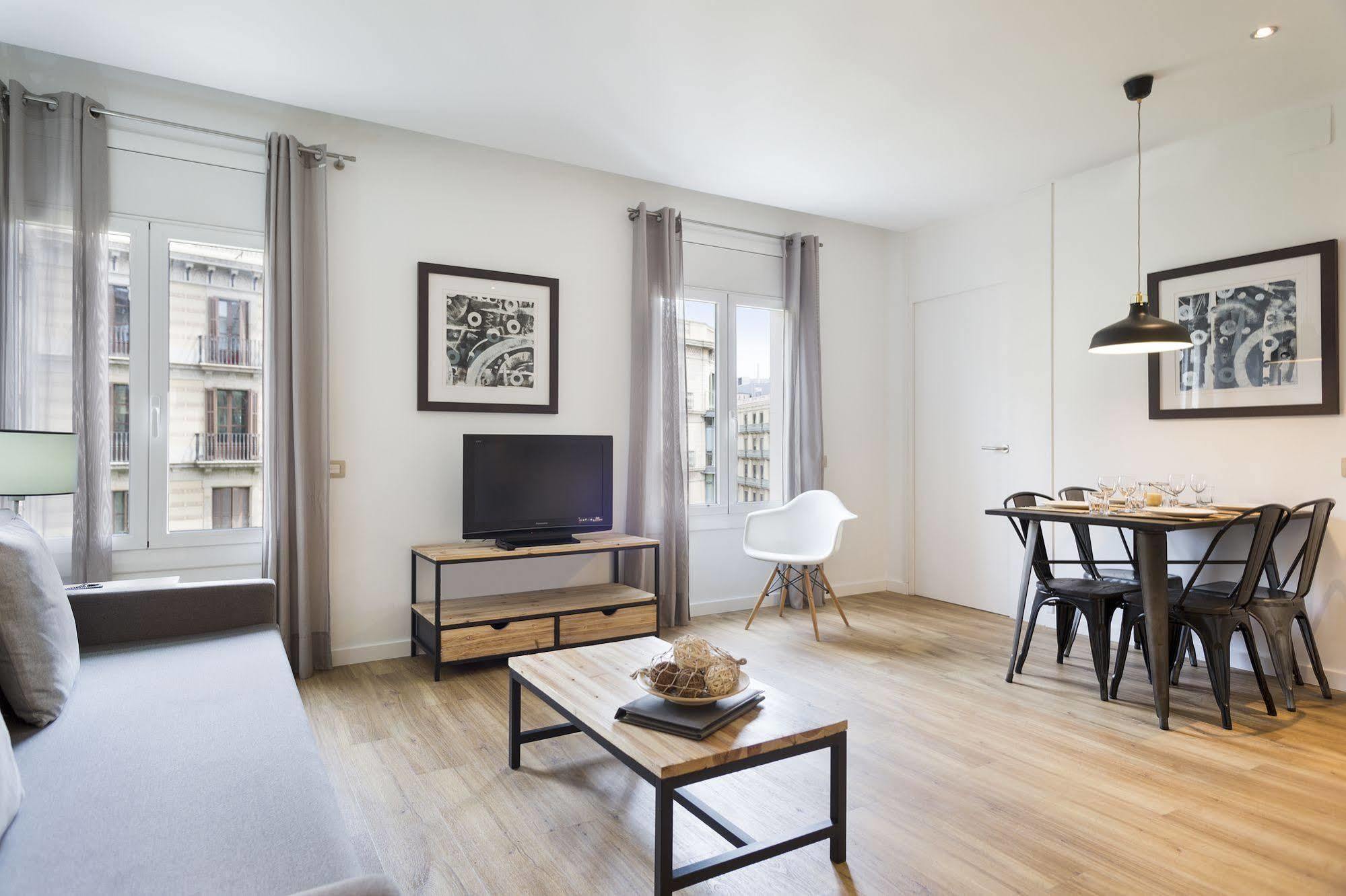 Amister Apartments Barcelona Eksteriør bilde