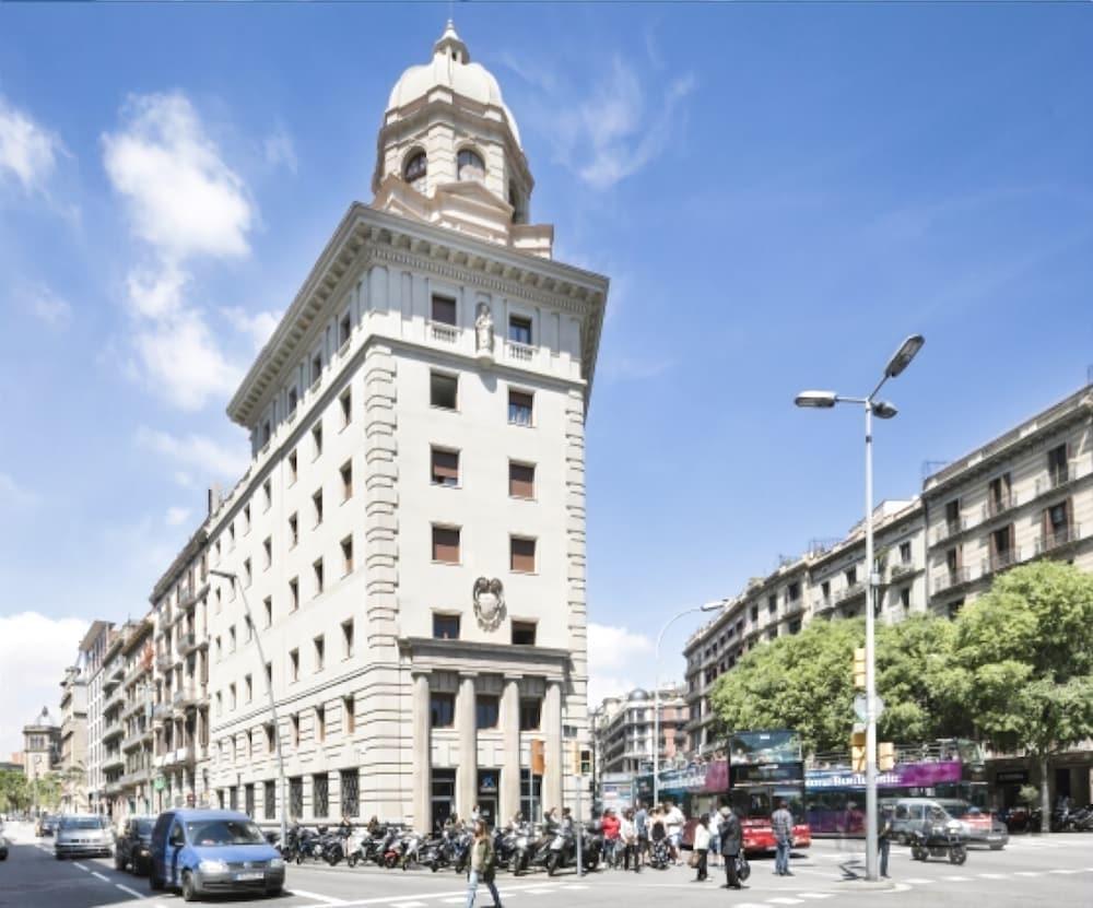 Amister Apartments Barcelona Eksteriør bilde